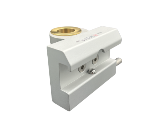 Artnr: 145-03-20 Eu-Klove Bred modell inkl. adapterbeslag med Ø20 mm. hål.